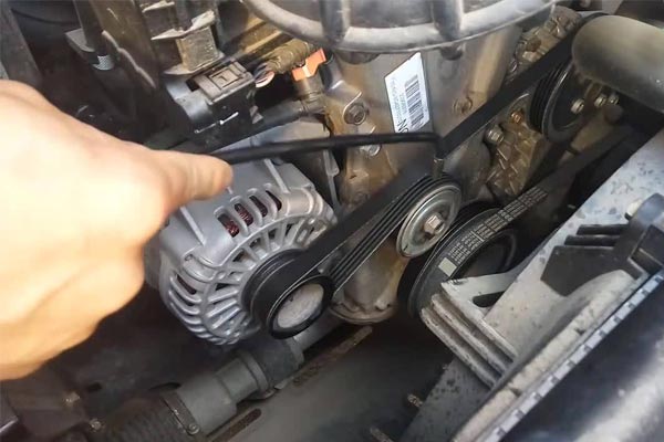 盘龙转速传感器的工作原理是什么？